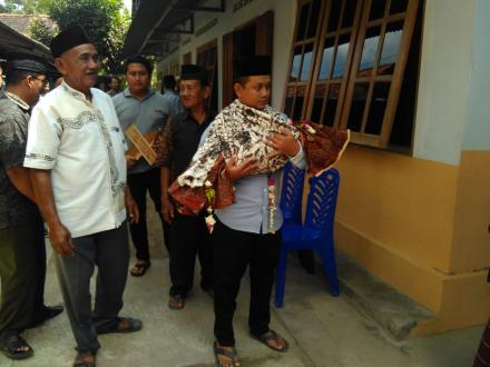 Takziah dan Penyerahan Akte Kematian di Dusun Bakulan Wetan