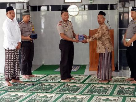 Safari jumatan dari POLSEK JETIS di Dusun Jetis Patalan