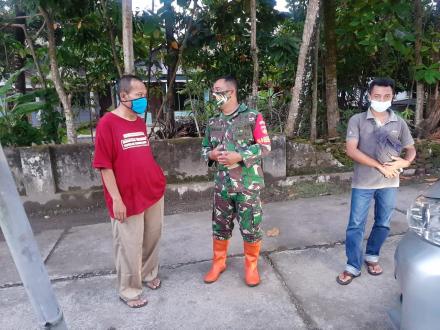 Penyemprotan disinfektan di wilayah Dusun Bakulan Kulon