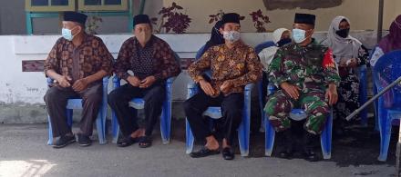 Takziah dan Penyerahan Akte Kematian di Dusun Bakulan Wetan