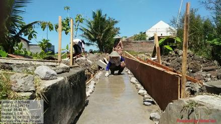 pengerjaan bangket program percepatan pembangunan tata guna air di bulak panjang jiwo, ngupit, gerse