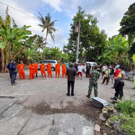 Spraying Disinfektan di 135 Rumah di Dusun Jetis