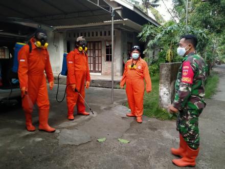 Sprying desinfektan di Dusun  Gaduh, Gerselo dan Ngupit Patalan