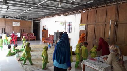 Giat posyandu Lestari Padukuhan Gelangan