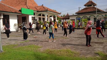 Jaga Kebugaran, TP PKK Kalurahan Patalan Gelar Senam Sehat Pagi Ceria