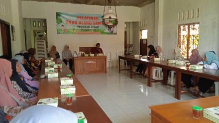 Berdayakan Warga: Pelatihan Daur Ulang Sampah PPBMP 2025 di Dusun Patalan