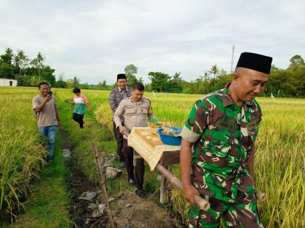 Lestarikan Tradisi Leluhur, Warga Padukuhan Kategan Gelar Wiwitan Jelang Panen Raya
