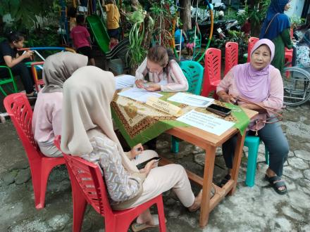 Sinergi Sehat: Posyandu Lestari dan Edelweiss Gelar Layanan Serentak