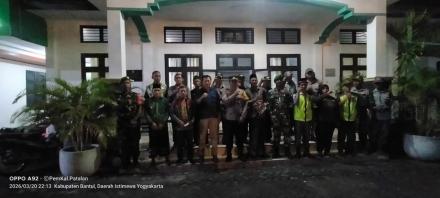 Kunjungan Forkopimkap Jetis di Malam Idulfitri